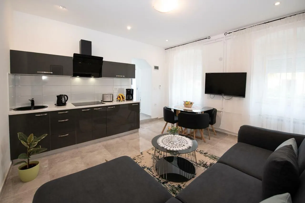 Apartment Emili Opatija