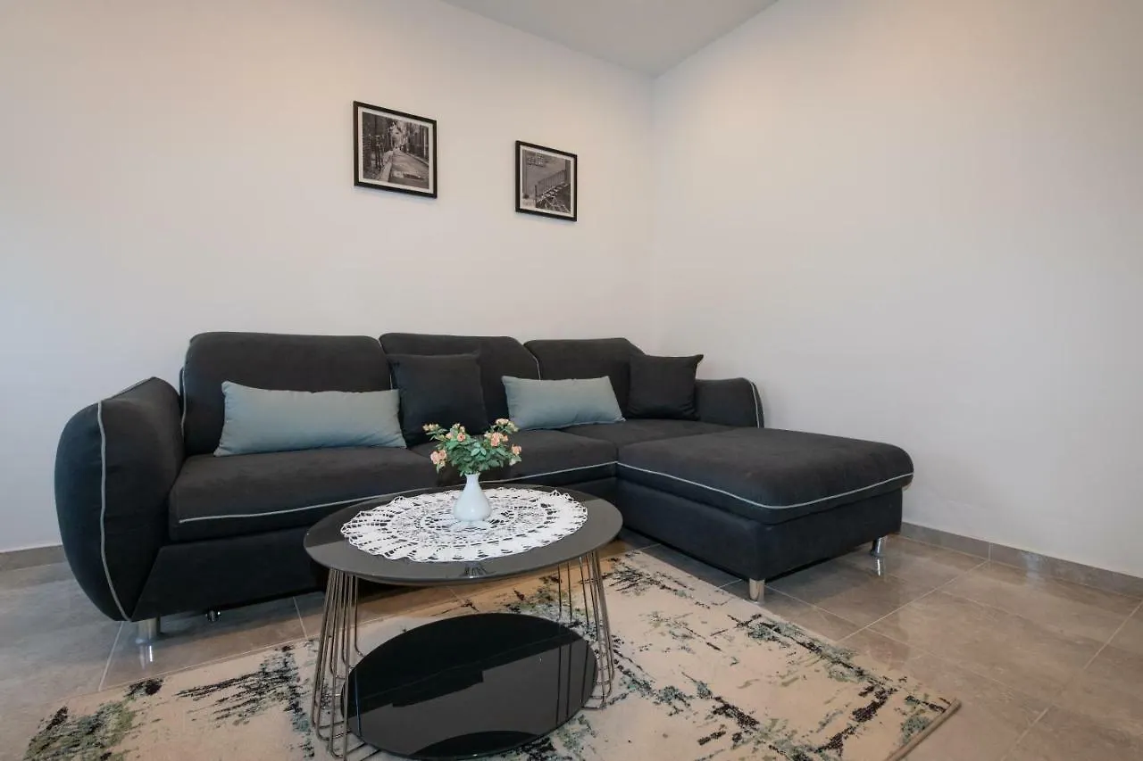 Apartment Emili Opatija 0*,  Croatia